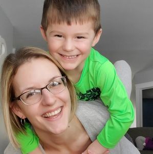 Meet your Posher, Brooke